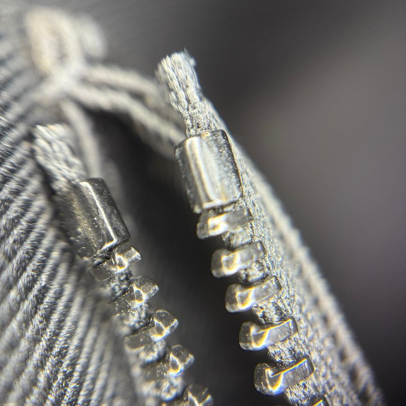 路易威登 Steamer 系列黑武士壓紋牛皮斜挎包-15