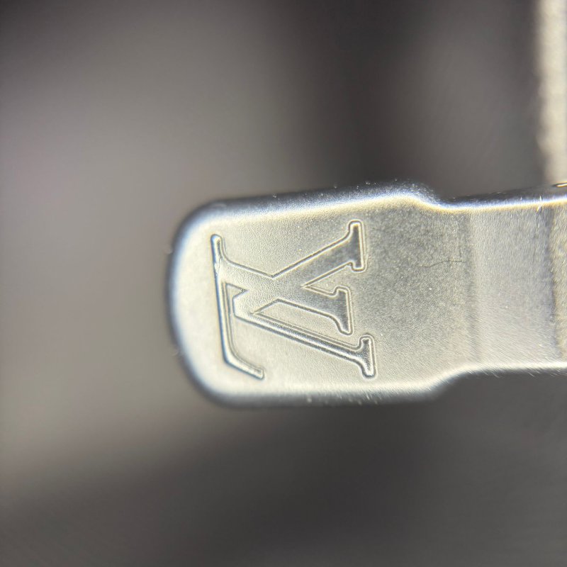 路易威登 Steamer 系列黑武士壓紋牛皮斜挎包-18