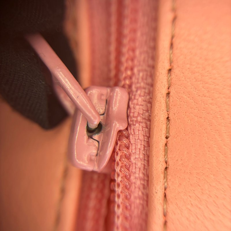 香奈兒 Classic Flap 系列中號口蓋包-16