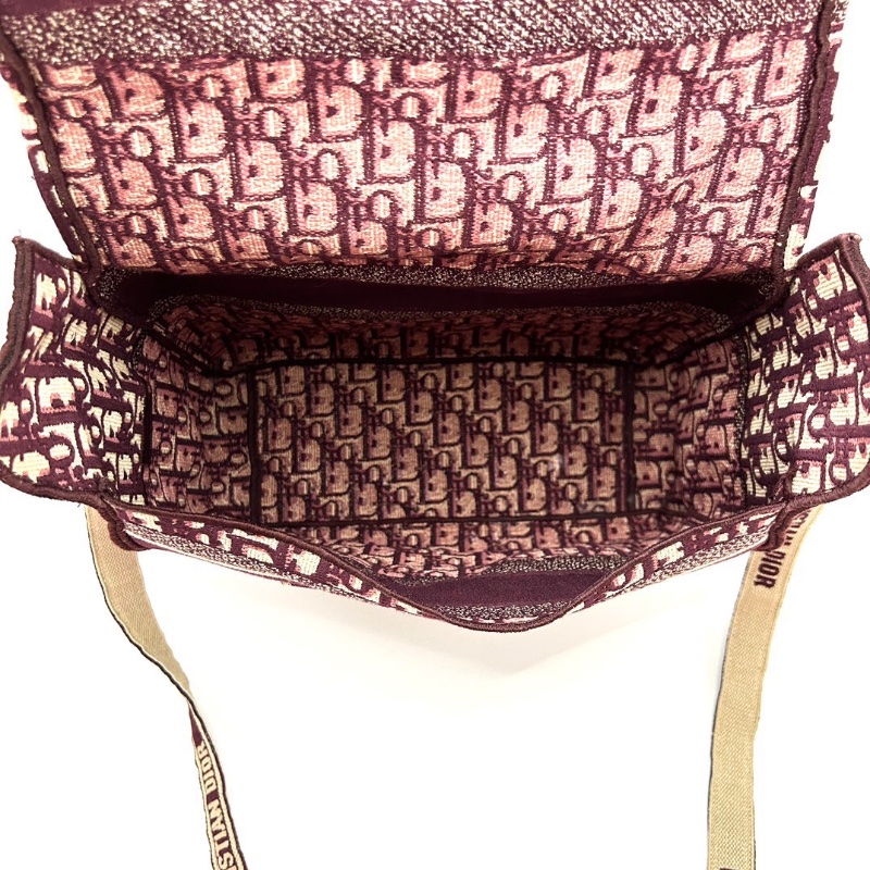 DIOR 經典老花紅色中號郵差肩背斜背包28*24*11.5 98新配件購證保卡-2