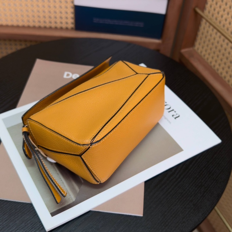 LOEWE Puzzle mini 幾何手提肩背斜背包17*11*7.5 98新配件塵袋-5