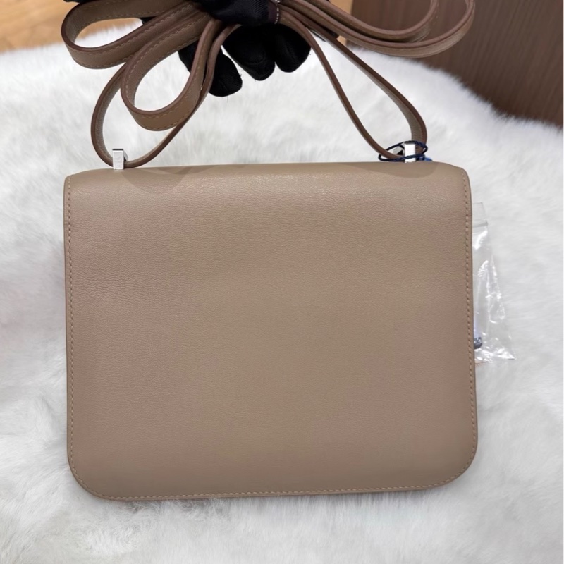 T刻Hermes愛馬仕 風衣灰 Mini Constance19 swift皮單肩斜挎包-1