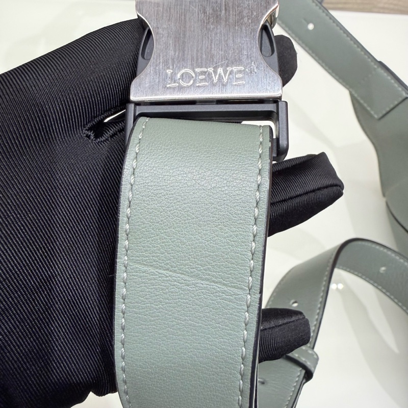 Loewe 98新閒置 Mini Puzzle 鼠尾草綠 2026年招財綠色-19