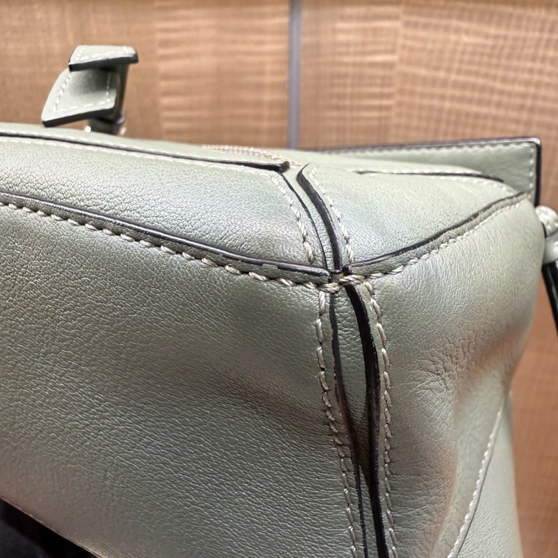 Loewe 98新閒置 Mini Puzzle 鼠尾草綠 2026年招財綠色-29
