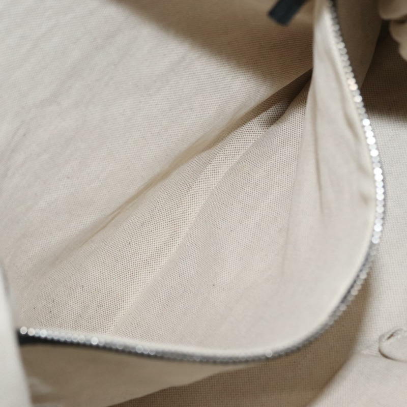 【日本直送】GUCCI 黑色銀色皮革單肩包 268244 正品 SW1920-22