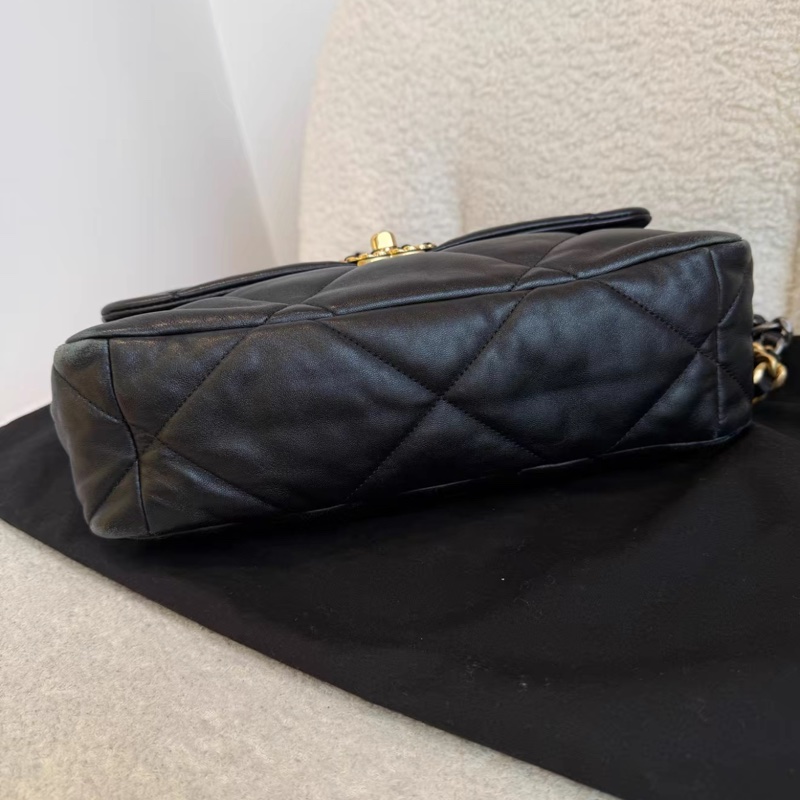 ✨Chanel 19bag 中號 99新 有保卡🖤-6