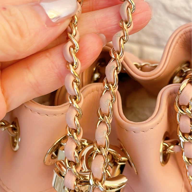 近新熱賣款附保卡購買影本✨Chanel香奈兒菱格紋雙C皮穿鏈抽繩水桶包/粉-24