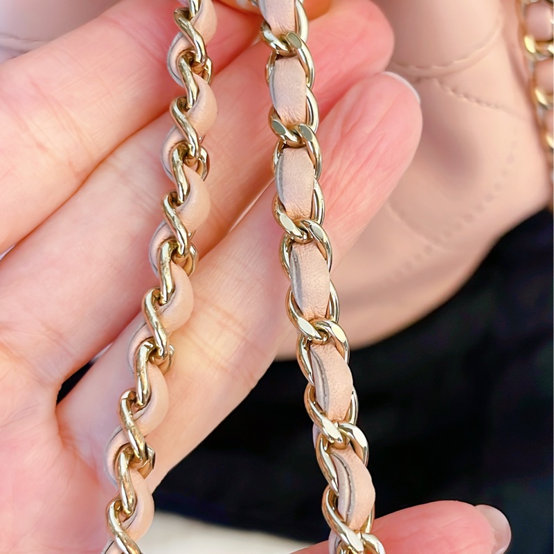 近新熱賣款附保卡購買影本✨Chanel香奈兒菱格紋雙C皮穿鏈抽繩水桶包/粉-26