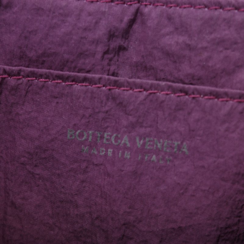 Bottega Veneta寶緹嘉 Padded Tech Cassette 深紫色 尼龍 斜背編織包-8