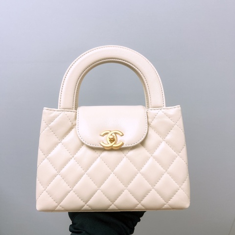 全新 Chanel 26c 大kelly 19 奶油白/淺杏色