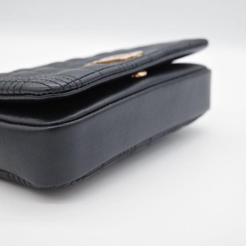 Burberry 巴寶莉 Lola mini 經典黑色 羊皮 鍊條包 斜背包 蘿拉包-5