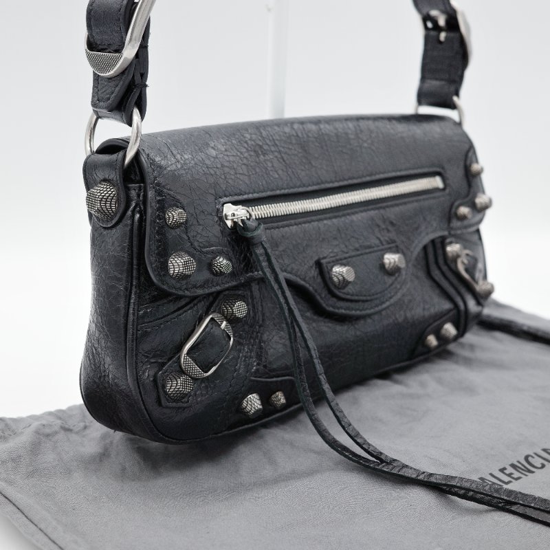 Balenciaga巴黎世家 Le Cagole XS 黑色 羊皮 單肩包 機車包-3