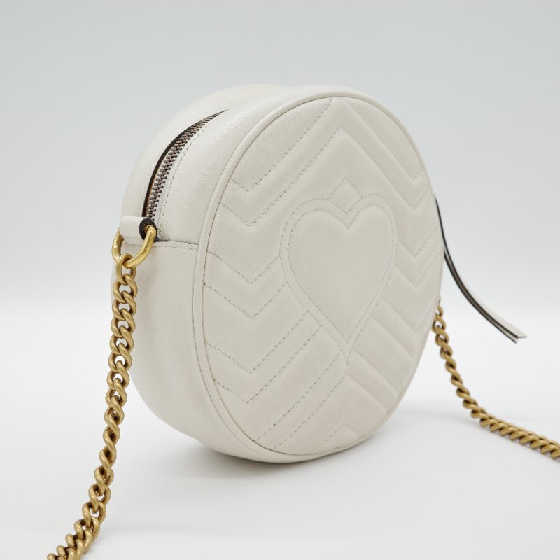 Gucci古馳GG 馬夢 奶油白 抓皺牛皮 圓餅迷你 單肩包-4