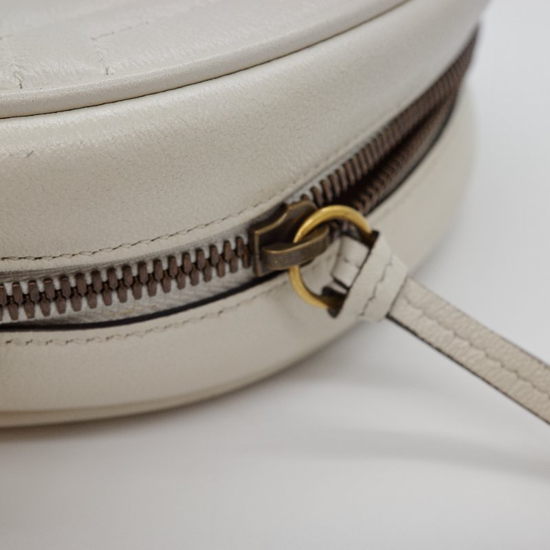 Gucci古馳GG 馬夢 奶油白 抓皺牛皮 圓餅迷你 單肩包-9