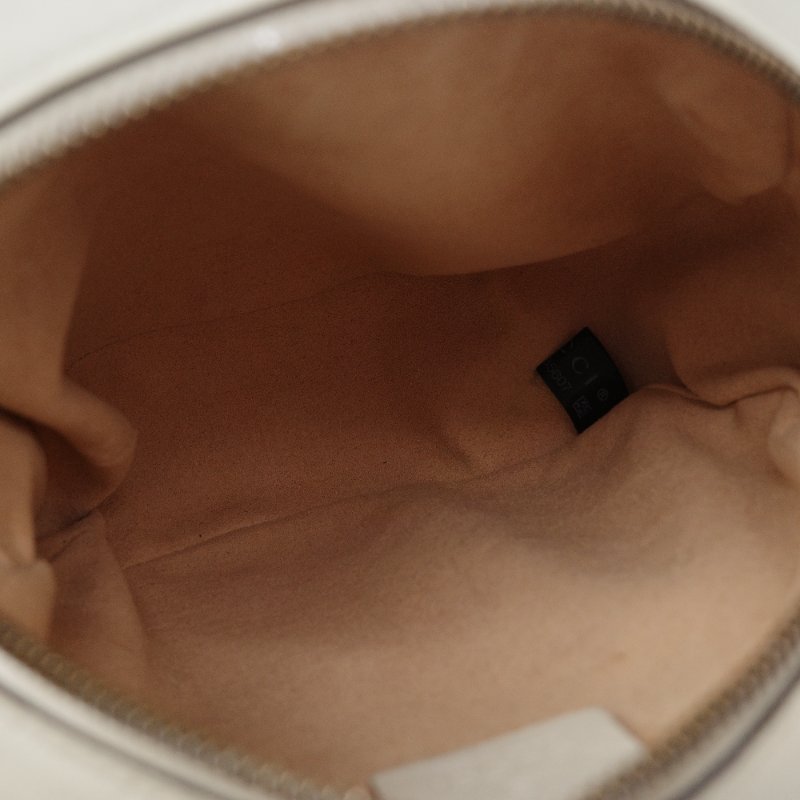 Gucci古馳GG 馬夢 奶油白 抓皺牛皮 圓餅迷你 單肩包-10