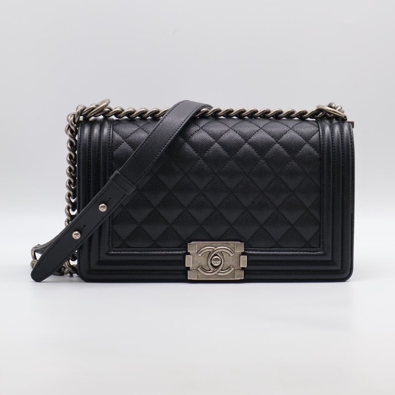 CHANEL Boy25 粒面牛皮口蓋包 - 黑銀29開-0