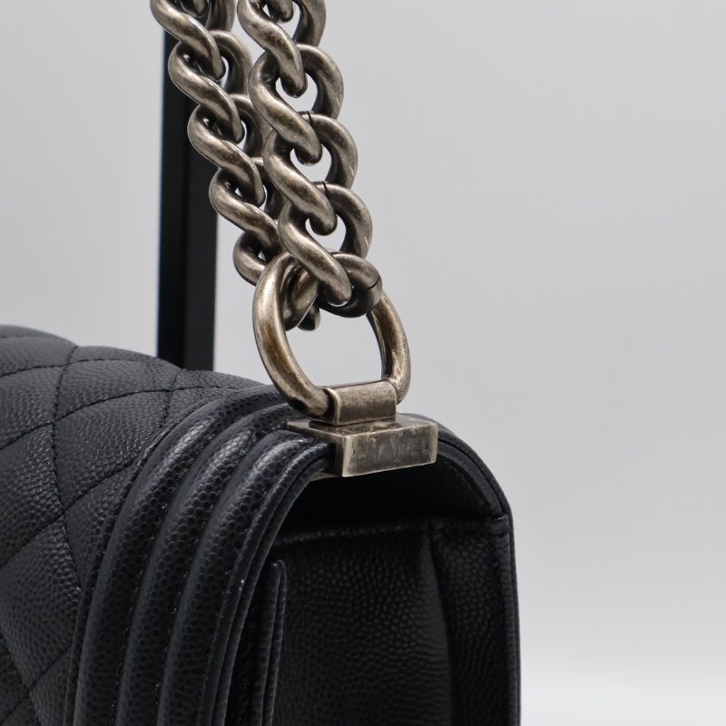 CHANEL Boy25 粒面牛皮口蓋包 - 黑銀29開-10