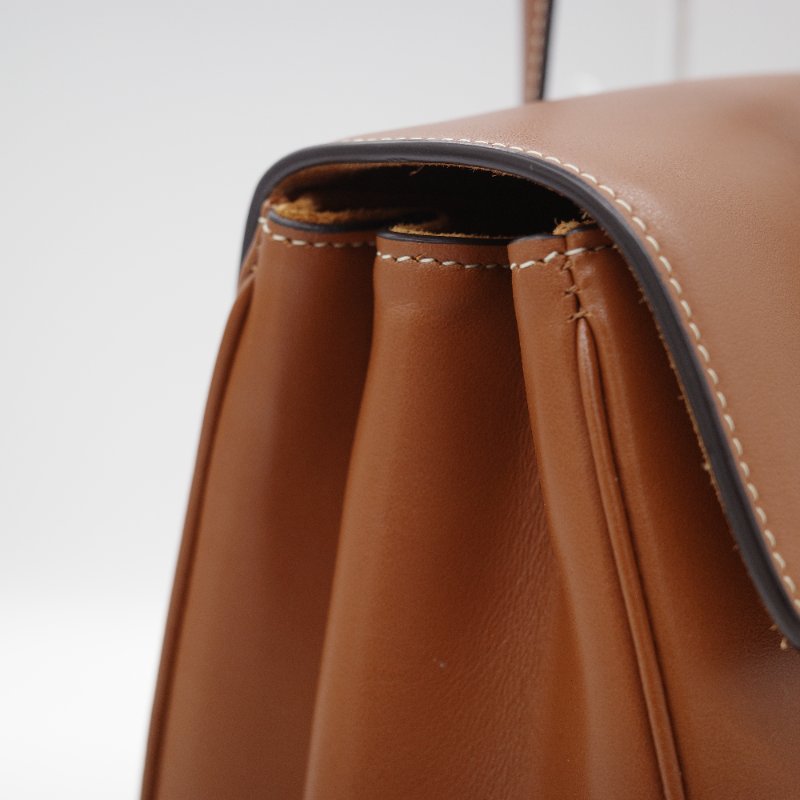 Celine 思琳 Soft 16 Medium 棕褐色 光滑小牛皮 托特包 通勤包 肩背包-9