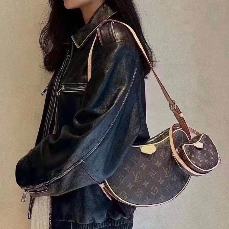 Lv 經典老花croissant肩背斜背包豌豆子母包芯片款25*15*5 98新配件塵袋-0