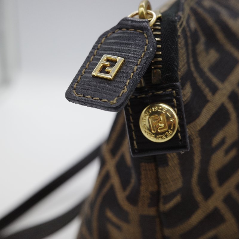 Fendi芬迪 Zucca 經典老花 帆布 黑色 牛皮 大容量 肩帶托特包 單肩包-9