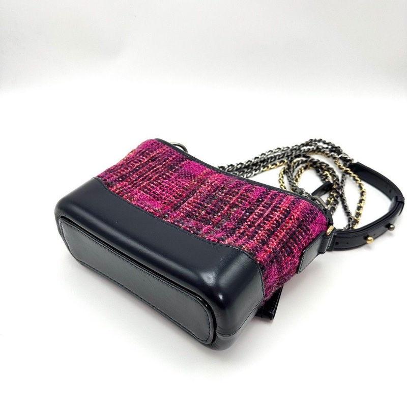 CHANEL 粉色毛呢小號肩背斜背包流浪包20*15*8 98新配件塵袋-5