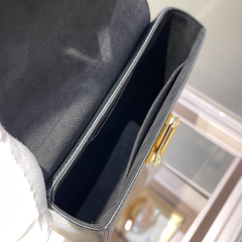 LV路易威登 Twist 黑金中号-6