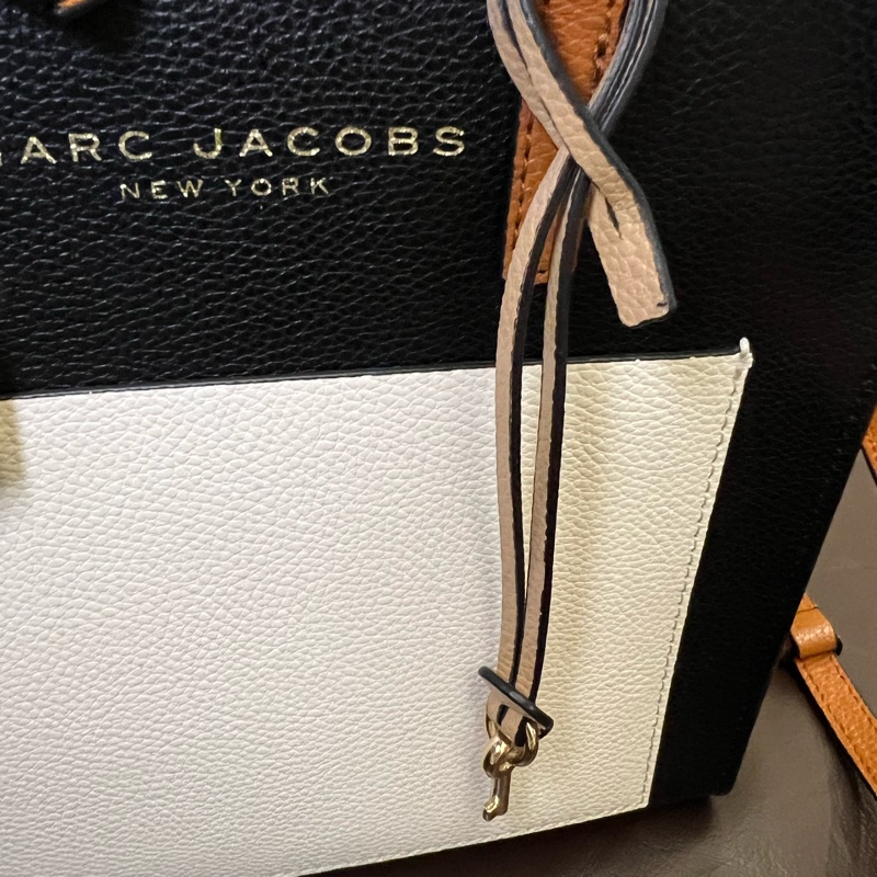 Marc Jacobs MJ 鎖頭 Grind托特包-1
