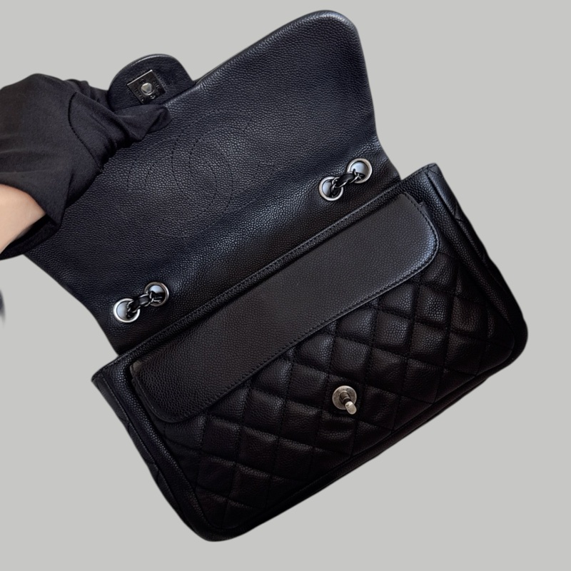 Chanel Caviar Cf-7