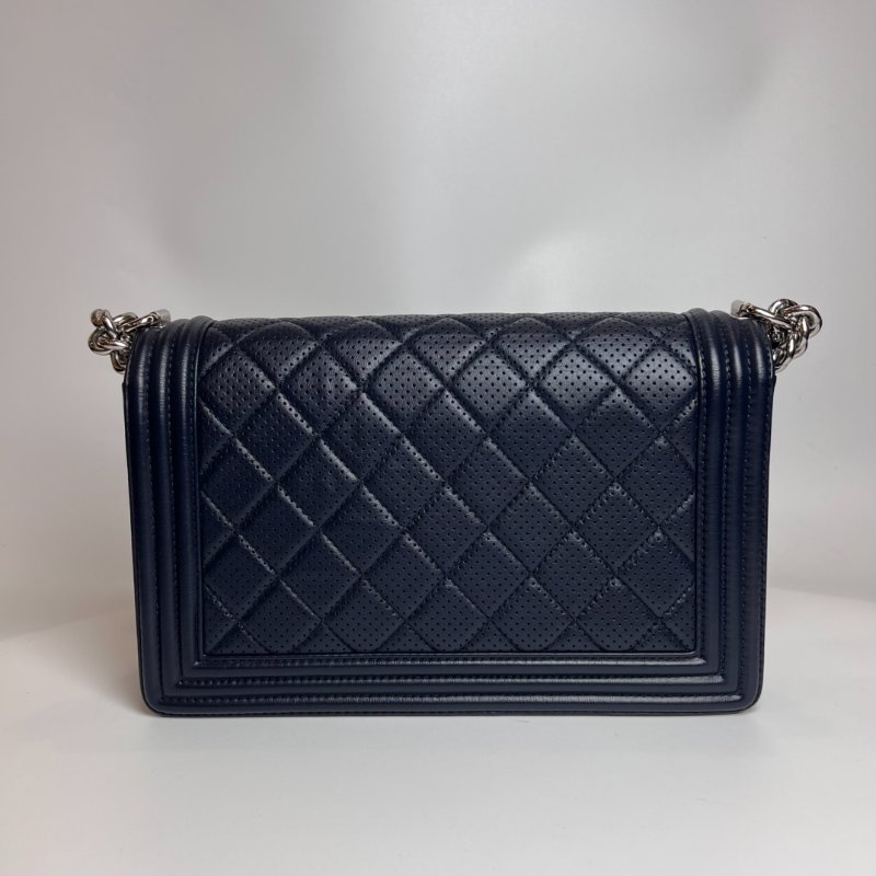 CHANEL BOY28 牛皮洞洞 藍銀 19開-1