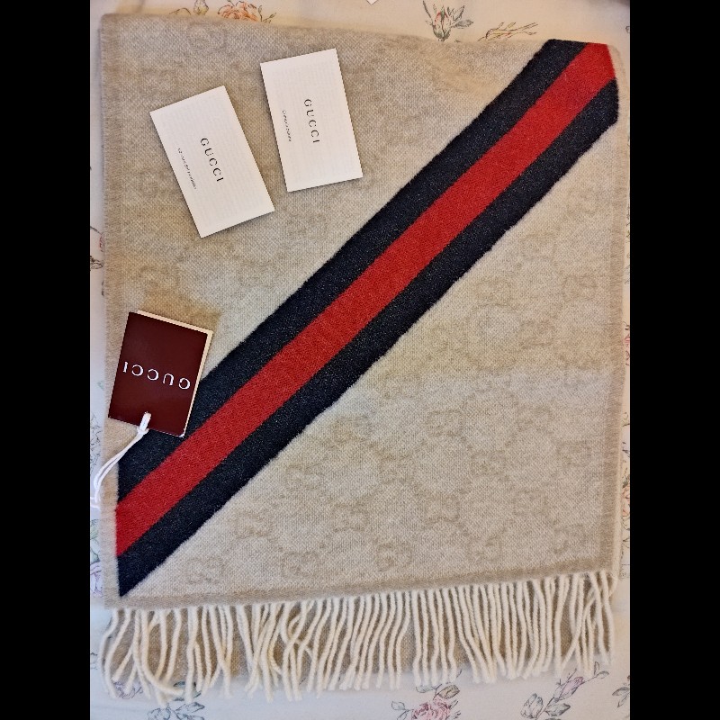 GUCCI 滿版GG logo羊毛圍巾（奶茶色）-2