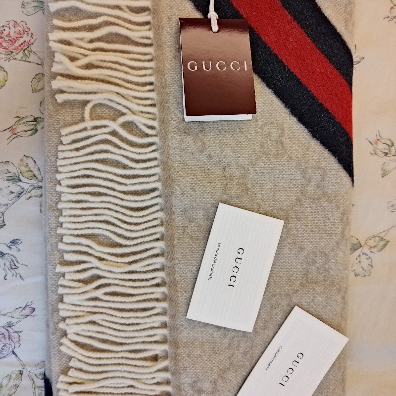 GUCCI 滿版GG logo羊毛圍巾（奶茶色）-5