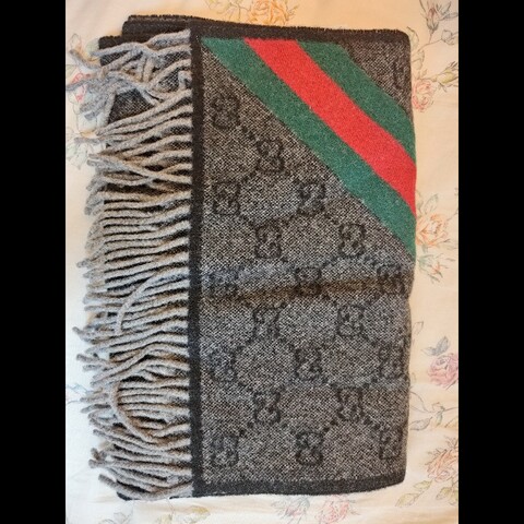 GUCCI 滿版GG logo羊毛圍巾