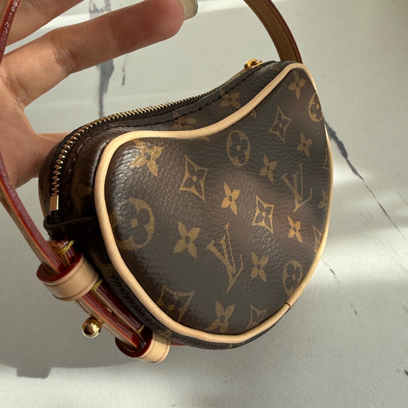 lv超好看的豌豆包 會再給一個小碗豆 買大送小-11