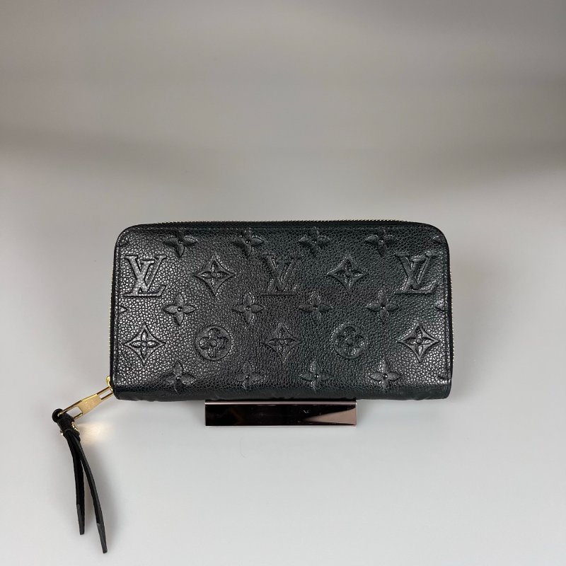 LV Ｍ61864/晶片款 黑壓紋ㄇ拉長夾-0