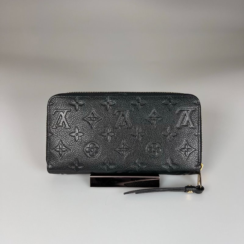 LV Ｍ61864/晶片款 黑壓紋ㄇ拉長夾-1