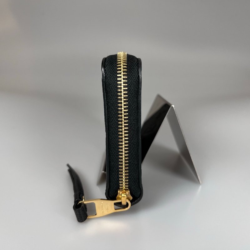 LV Ｍ61864/晶片款 黑壓紋ㄇ拉長夾-3