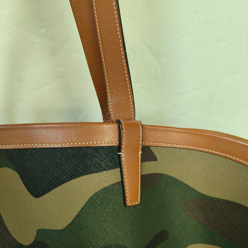 【🐴馬上下單最優惠】🧧限時降價至2/11（原$27800）【8成新】㊣✨CELINE✨(附防塵袋)印字 迷彩 大款 緹花 水桶包 媽媽包 購物包 托特包/二手包/保證正品🌳二手樹屋🌳-23