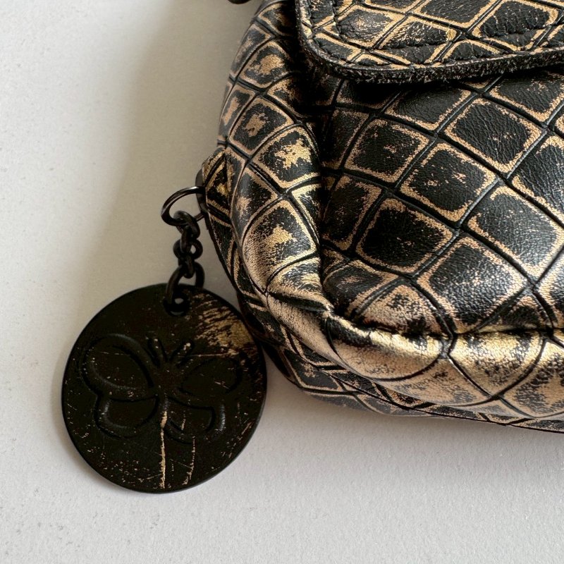 ❤️外出無腦帶 金色菱格小吊飾釦式手提斜背包-5