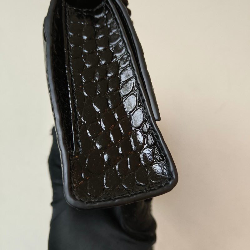 【🐴馬上下單最優惠】🧧限時降價至2/11（原$27800）㊣✨BALENCIAGA✨巴黎世家（附防塵袋）黑色 鱷魚紋 鏈條 沙漏包 肩背包 斜背包 手拿包/二手包/二手精品/保證正品🌳二手樹屋🌳-24