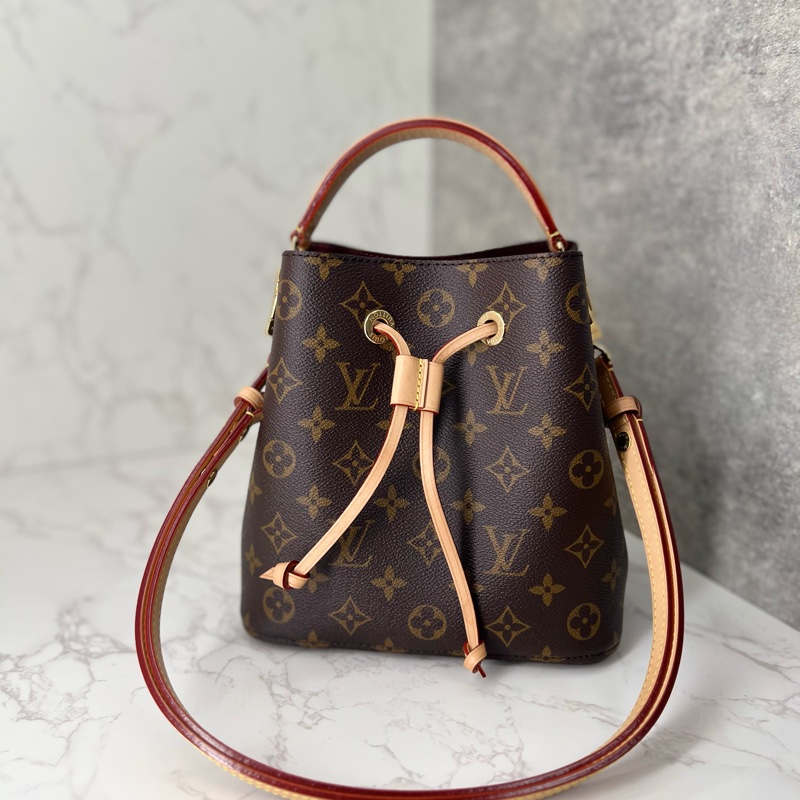 💗香緹國際精品💗 804 LV Neonoe bb #M46581 包況很好-0