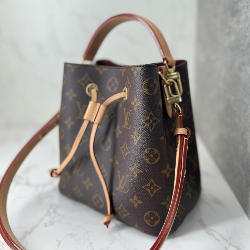 💗香緹國際精品💗 804 LV Neonoe bb #M46581 包況很好-1