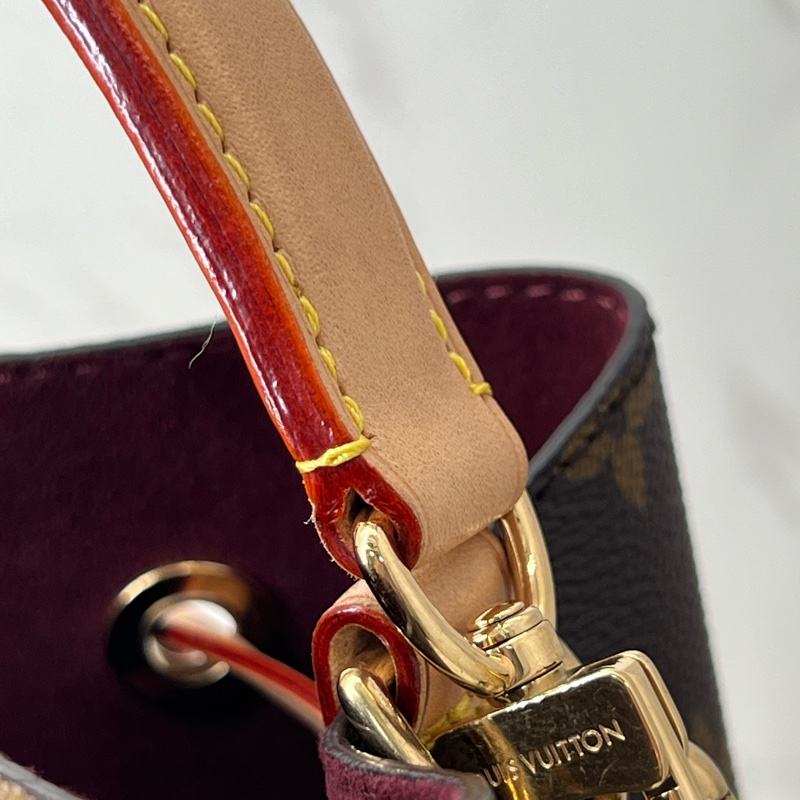 💗香緹國際精品💗 804 LV Neonoe bb #M46581 包況很好-4