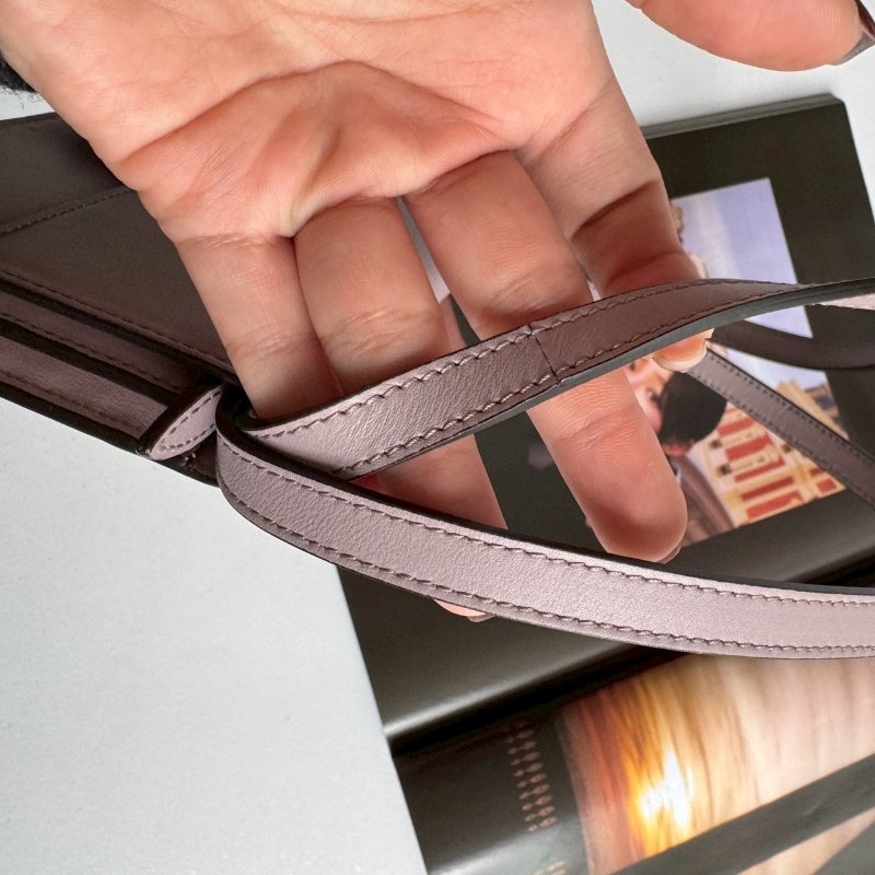 ❤️淡雅高級 藕紫色淡金雙C WOC-14