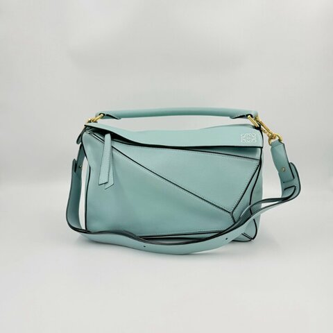 LOEWE水藍色金釦牛皮中號PUZZLE