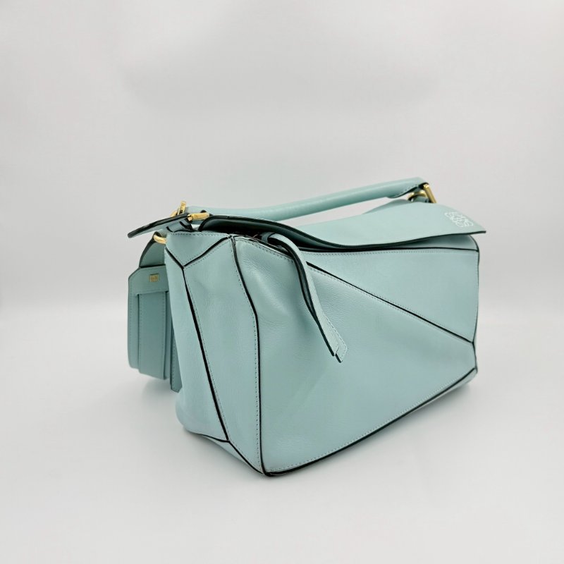 LOEWE水藍色金釦牛皮中號PUZZLE-2