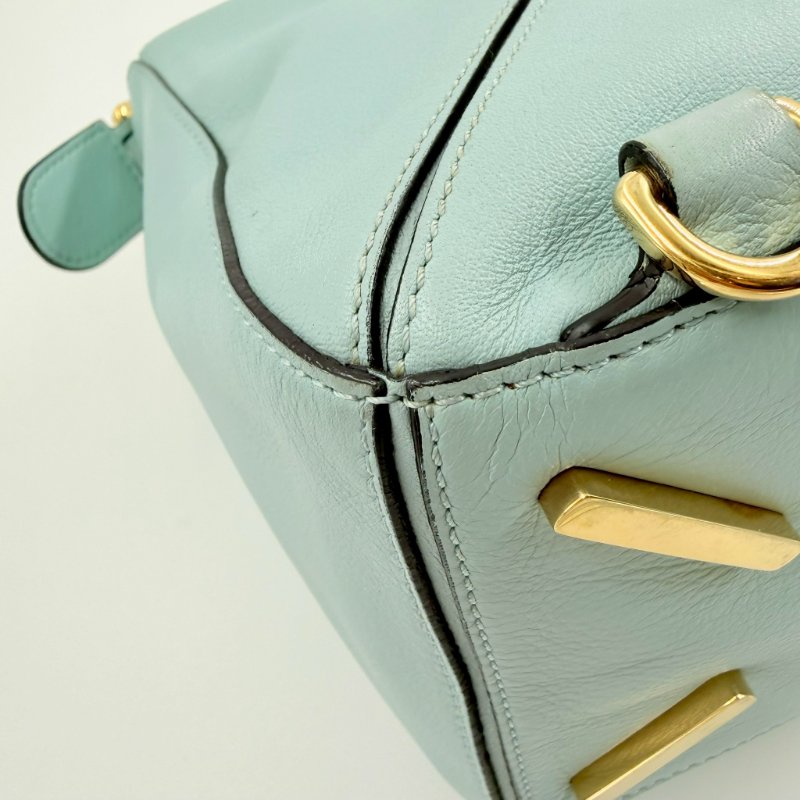 LOEWE水藍色金釦牛皮中號PUZZLE-8