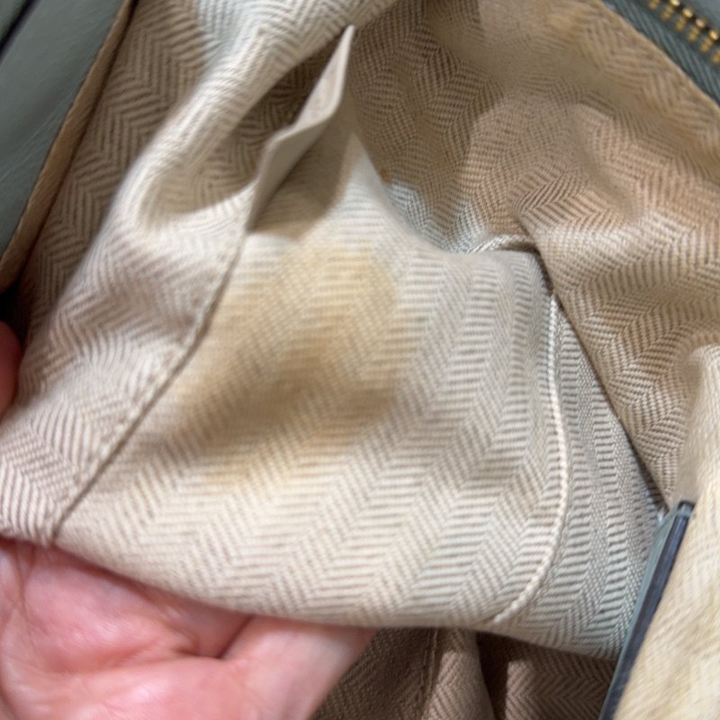 LOEWE水藍色金釦牛皮中號PUZZLE-20