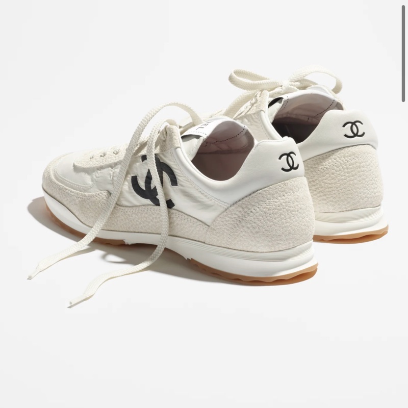 Chanel 26P 小白鞋 全新全配 38號 專櫃已斷貨-1