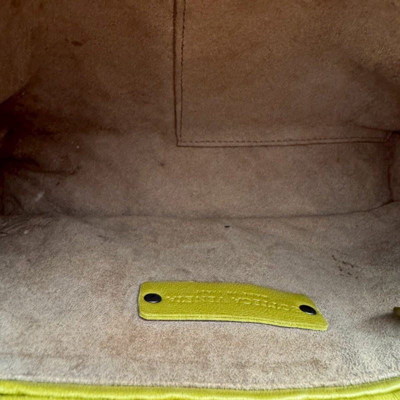 🎆羊皮不用2萬 BV 芥末綠貝殼羊皮斜背包-10