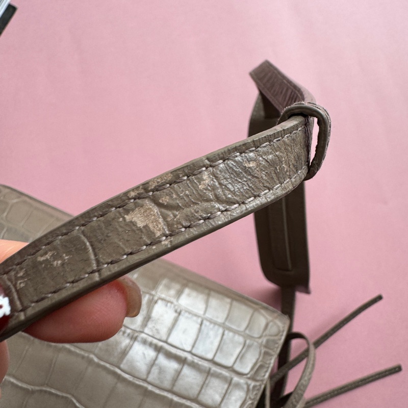 ✨超級可愛 BALENCIAGA 灰色鱷魚壓紋CITY MINI 機車包-38